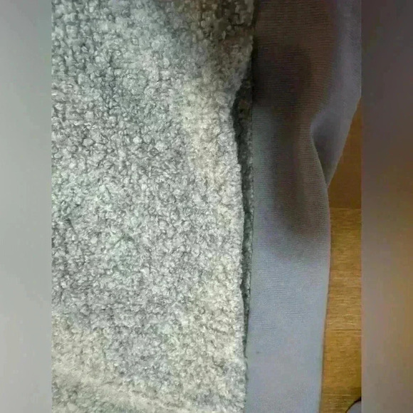 Lululemon Tundra Trek Wool Blend 1/2 zip - Picture 8 of 14